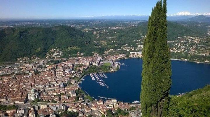 Antica Corte, Bilocale Nel Centro Storico Di Como Lägenhet Exteriör bild